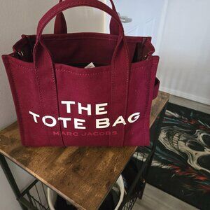 Marc jacobs the tote bag